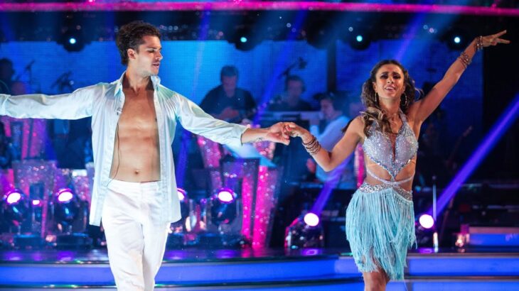 Anita Rani & Gleb Savchenko Samba to ‘Hips Don’t Lie’ – Strictly Come Dancing: 2015